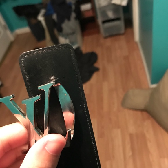 Authentic Louis Vuitton belt - Picture 5 of 8